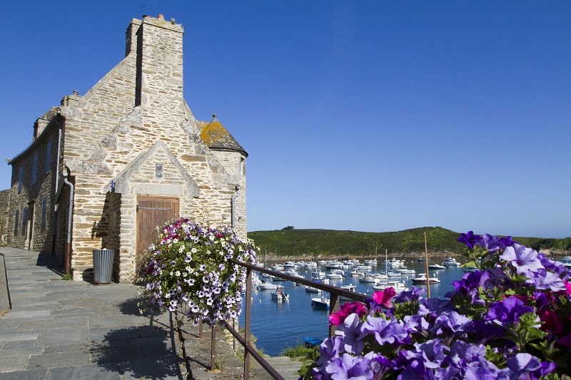 Une maison fleurie au Conquet
